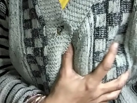 Boyfriend ne bhabi ki chudai ker chud se chud ka Ras nikala bhabi boli maja aa gaeya with Hindi audio telugu videos hd xxx