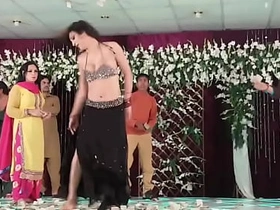 jiya khan Mehndi dance on billi . xxx website hd
