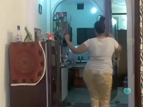 Hot desi indian bhabi shaking her sexi ass &boobs on bigo live&period;&period;&period;1 hebapatel xnxx