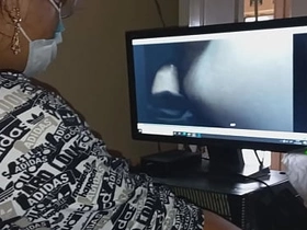 SUPREMA ESTUDIANTE INMORAL DEL PORNO CASERO, MANEJA LA OFICINA DEL DIRECTOR PARA SUBIR VIDEOS EN xxx hot stories