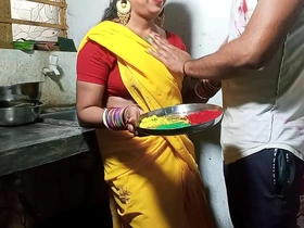 होली पर सेक्सी भाभी को रंग लगाकर किचन स्टैंड पर दर्दनाक चोदा XXX Bhabhi Fuck साफ हिंदी आवाज में indian leak xxx videos