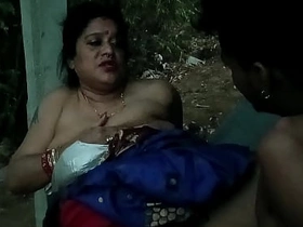 Hot Aunty Having Sex with Thief at Garden!! Indian Outdoor Sex xxxxxx meyakalifa