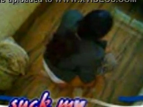 Desi girl pissing open porn website