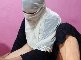 दोस्त की छोटी बहन को बहुत मुश्किल से चोदने के लिए राजी किया desi hindi xnxx com