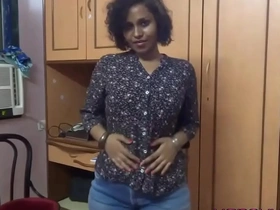 Big Ass Mumbai College Girl Spanking Herself Screwing The brush Tight Desi Pussy sxsi vidiyo