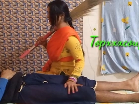 सोये हुए मालिक का मोटा लौड़ा देखकर कामवाली कन्ट्रोल नहीं कर पाई। bazzars xxxxx