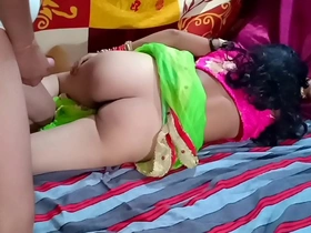 भाभी बोली वैक साइड में डाल दो फ्रंट साइड लुकिंग है गन्दी गन्दी बातें wwwvdeo