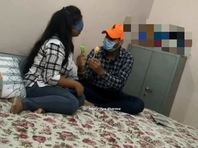 Horny girl takes a unearth and a lolipop in her vilifying mouth at hammer away same time बीएफ फिल्म वीडियो में चलने वाली