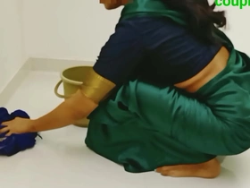 पोछा मारने वाली की साथ चोदा चादी  कर ली बहुत अच्छा लगा और आनंद हुआ comics bbw xxx