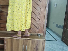 Elegant Malkin Nokar XXX sex with ovum added to farting with clear hindi roleplay shriya kontham xxx