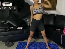 mi profesor me da clases de yoga p relajar mi co y display charge with su polla mizo plays xnxx