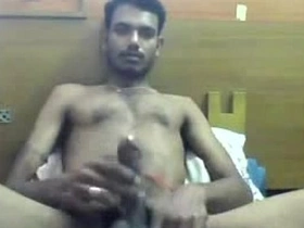 Indian Guy Masturbating xnxx bhabhi hard rodeo