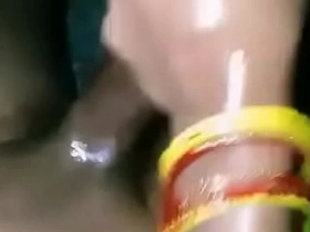 Indian Hot Roshani Bhabhi A Cock massage xxsexe