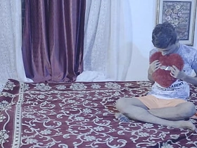 Indian Stepmom Offered Her Big Boobs To Her Stepson On Along to Sexy Night Before Bed xxxxxx queen