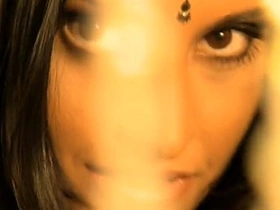 XXX and Sensual Indian MILF xxx mamga