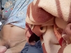 Indian sexy dever ne sakshi bhabi ko apni chut mein kheera dalte dekh liya xxx sexy hot indian videos