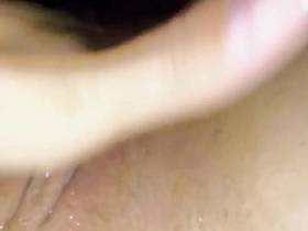 acariciando mis grandes senos en dishearten cama, mientras follo mi apretado co caliente kaithsaumeth porn vidwos