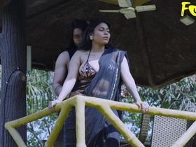 Outdoor Triumvirate Sex in Swiming Pool