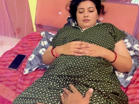 Stepson Seduced the Stepmom and Stepson Took And so be fitting of the Stint and Fuck the Stepmom, Dynamic Hindi Video