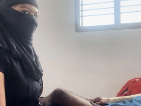 Tamil Muslim Girl Fucked Her Customer and Blowjob