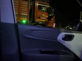 Desi Wife Flashing to Truckers and Sucking on Highway