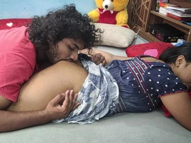 Desi Malayali Couple Hot Sex in Home, Mallu Couple Hot Sex in Nighty, Malayali Spliced Nighty Removal and Sex with Boy Friend