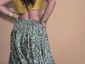 Dabbler Indian Reinforcer Presenting Extremely Hot Dance