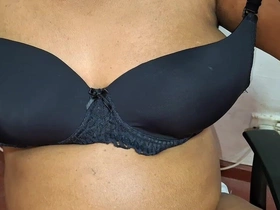 Beamy Boobs Indian Aunty Morning Show