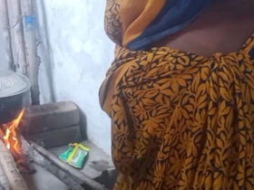 Very Hot Sex Indian Cooks Aunty