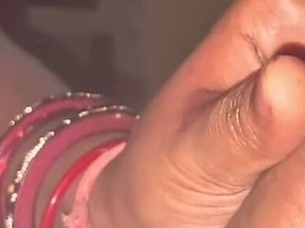 Desi Indian Bhabhi Gives a Best Blowjob Unceasingly
