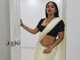 Hot Indian Desi Wife New White Saree Exasperation Be captivated by coupled with Best Blowjob