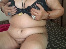 Gulabi Saree MILF Shilpa Selflove