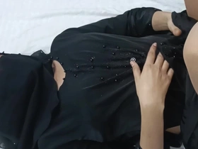 Eating Pussy Under My Burkha with an increment of Fucked Hard