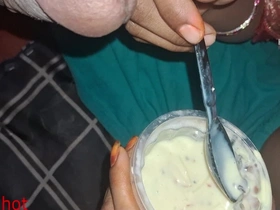 The Stepsister-in-law of the Village Put Cream in Milk and Put It in the Mouth of the Land.