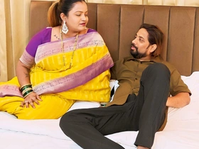 Desi Boyfriend Has Hardcore Lovemaking with Ancient Girlfriend in Hotel and Fucks Her Pussy Indian Hindi Video