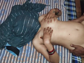Butyfull Big Boobs King Madu Deasi Bhabi Ne Apne Badye Stan Ka Massage Karay Pme Yar Sa