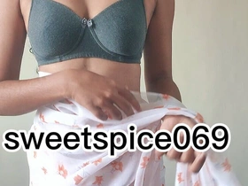 Your 18 Yr Old Didi Wearing Sexy Saree with Identically Some Pussy Hairs