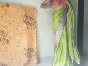 Horny Indian Bhabhi Desparate for Hardcore Sex with Husband's Friend